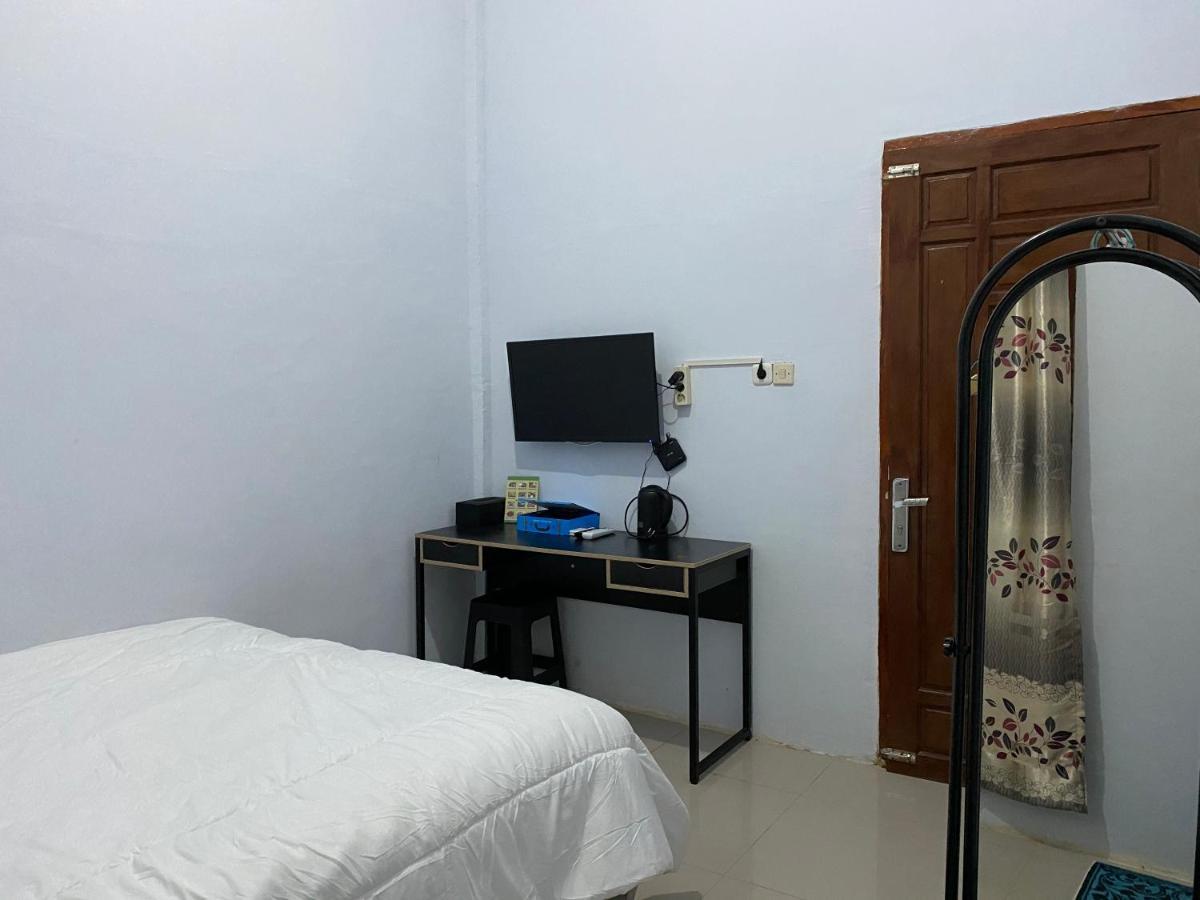 Khalisa Home Syariah Pontianak Exterior photo